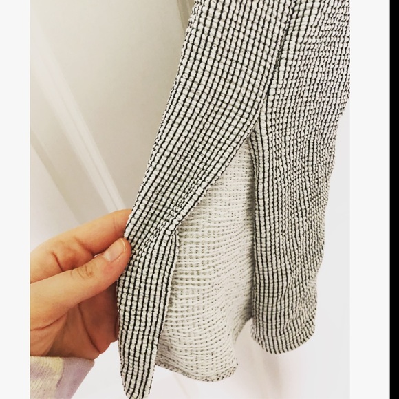 Zara Split Sleeve Top - Picture 5 of 5